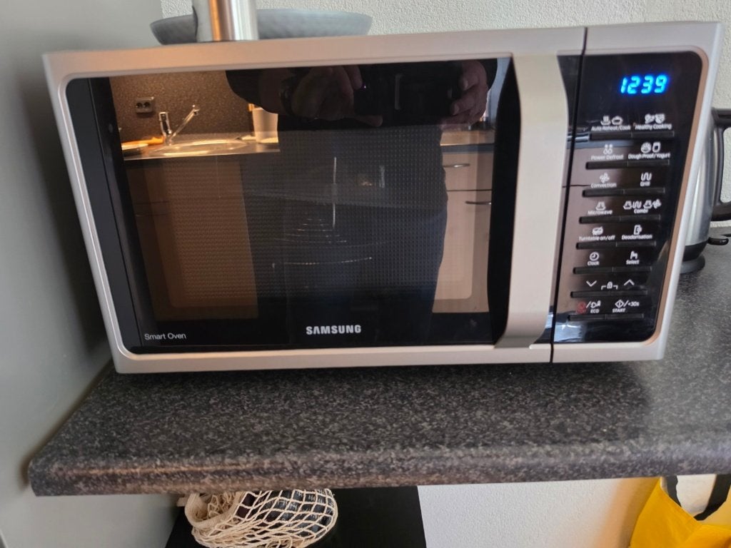 Samsung Smart Oven combimagnetron 28 liter – bouwjaar 2024, Witgoed en Apparatuur, Ophalen, Combimagnetron, Gebruikt, 45 tot 60 cm