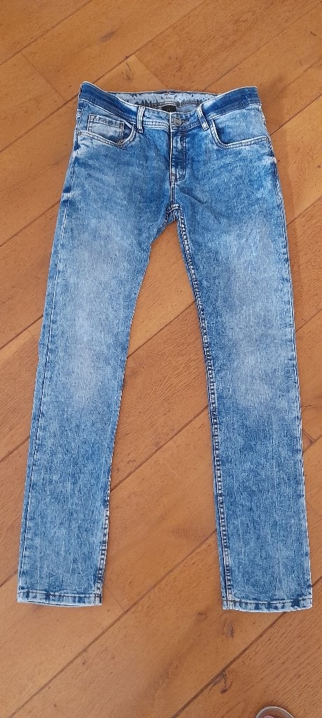 Leuke spijkerbroek voor jongens/heren maat S, Ophalen of Verzenden, Zo goed als nieuw, Blauw, Overige jeansmaten