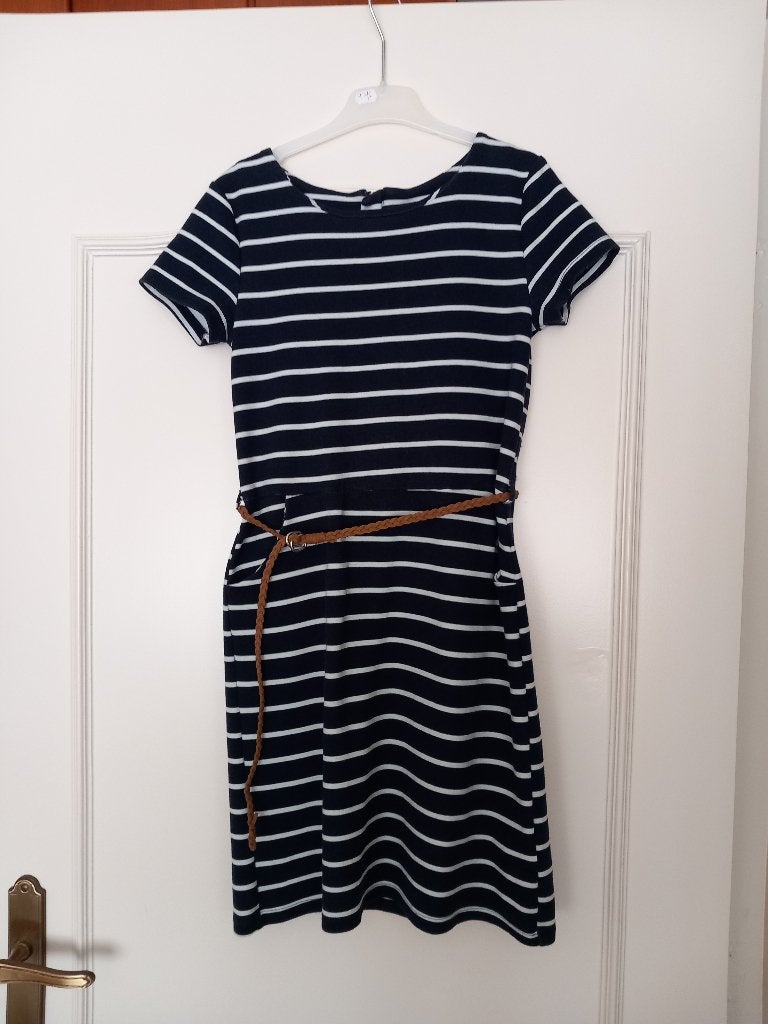 Jurkje maat 134/140, Kinderen en Baby's, Kinderkleding | Maat 134, Meisje, H&M, Ophalen of Verzenden, Zo goed als nieuw