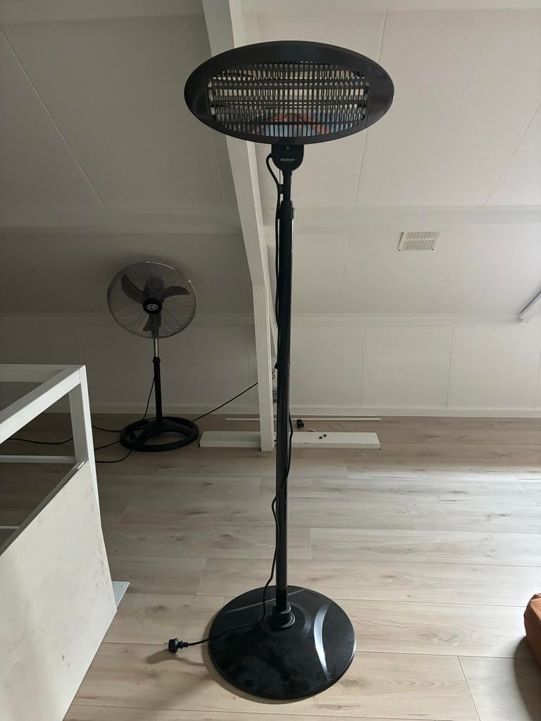 Blooboost Heather 2000W Terrasverwarmer - In Hoogte Verstelb, Ophalen, Nieuw, Elektrisch, Vloer