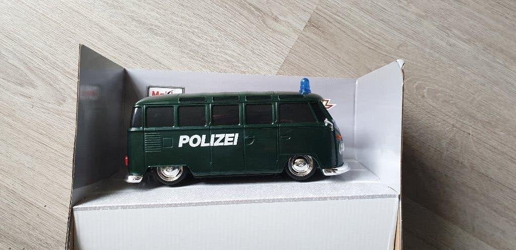 maisto tech 1:24 vw volkswagen politie radiografisch groen, Elektro, Nieuw, Ophalen of Verzenden, Auto onroad