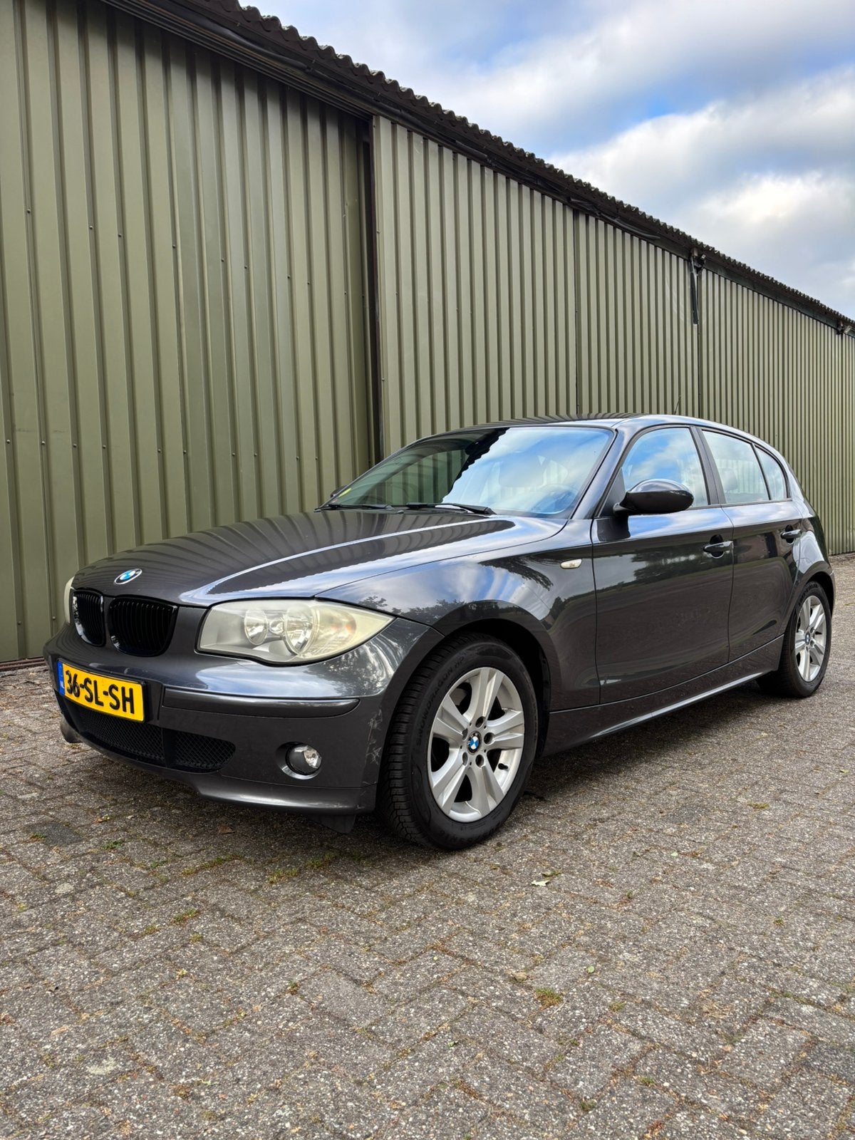BMW 1-Serie 2.0 120I 2006 Grijs, Achterwielaandrijving, 1995 cc, 4 cilinders, 1200 kg