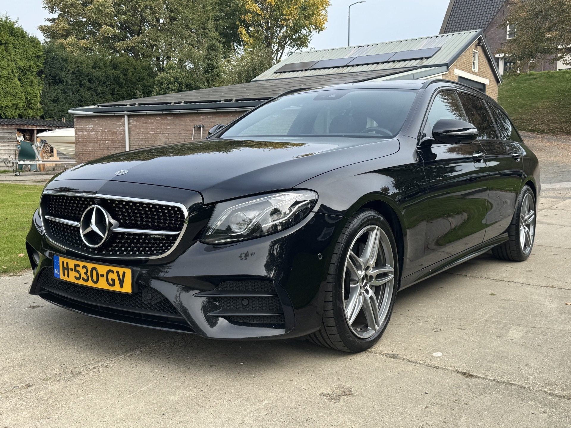 Mercedes-Benz E-Klasse 43 AMG 4MATIC PREMIUM + PANO 360CAM, Auto's, Mercedes-Benz, Automaat, Gebruikt, 402 pk, Leder