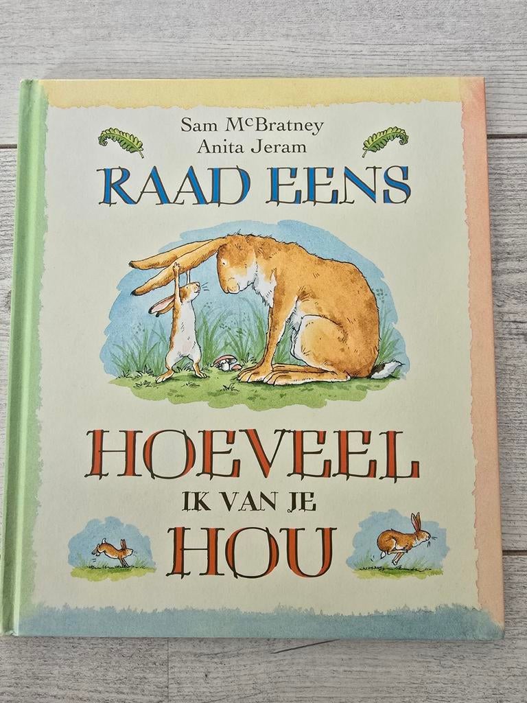 Prentenboek: Raad eens hoeveel ik van je hou - Sam McBratney, Ophalen of Verzenden, Zo goed als nieuw, Sam McBratney, Prentenboek