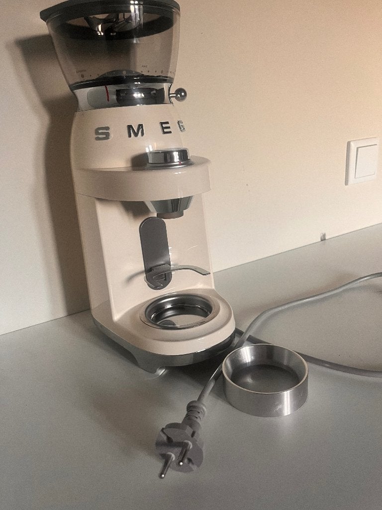 SMEG CGF03CREU Crème, Ophalen, Zo goed als nieuw, Overige merken, Koffiebonen