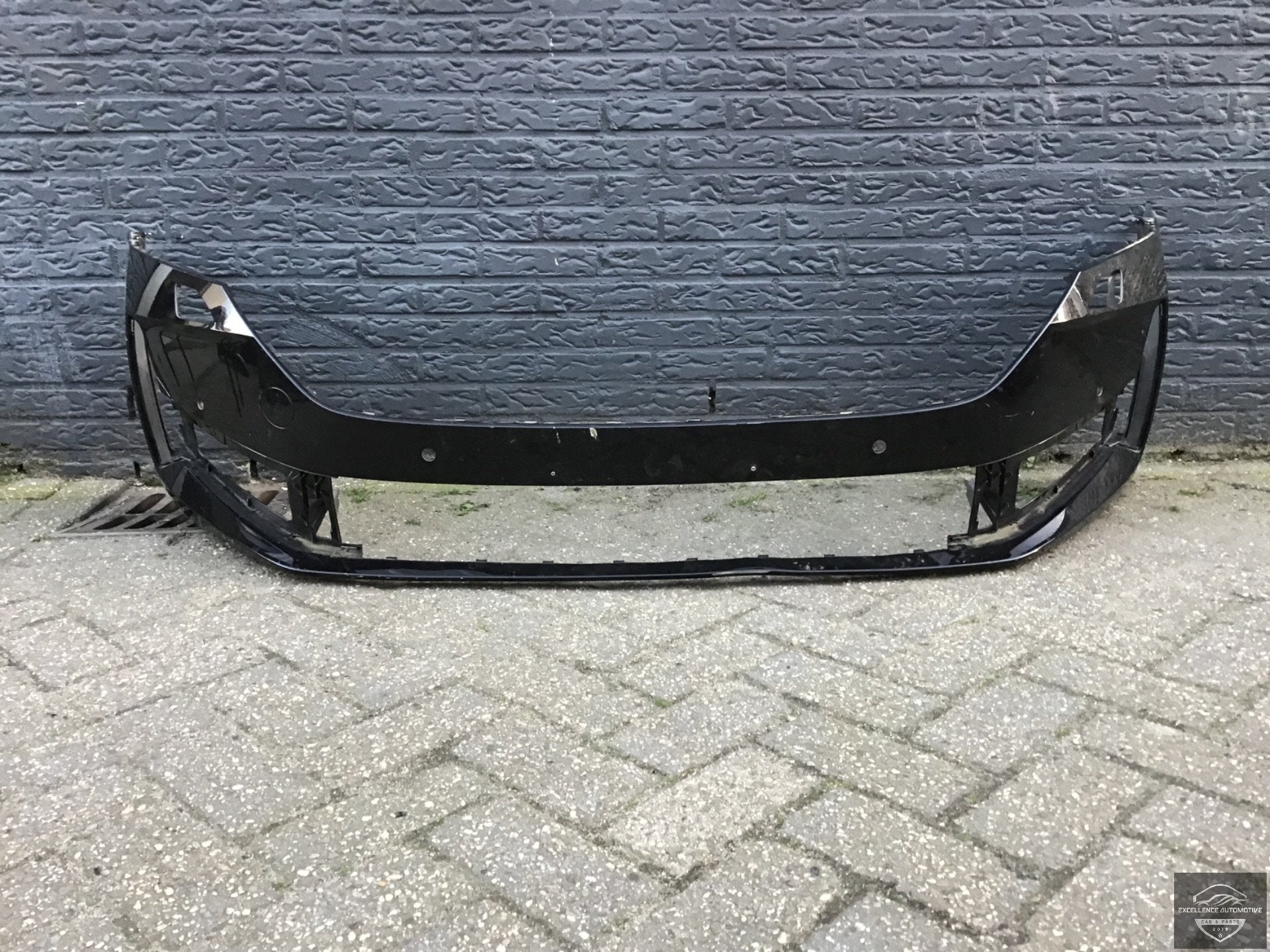 Skoda Octavia 4 Facelift 2024+ Voorbumper Bumper 4xPDC KLS O, Skoda, Bumper, Skoda Auto a.s., Gebruikt
