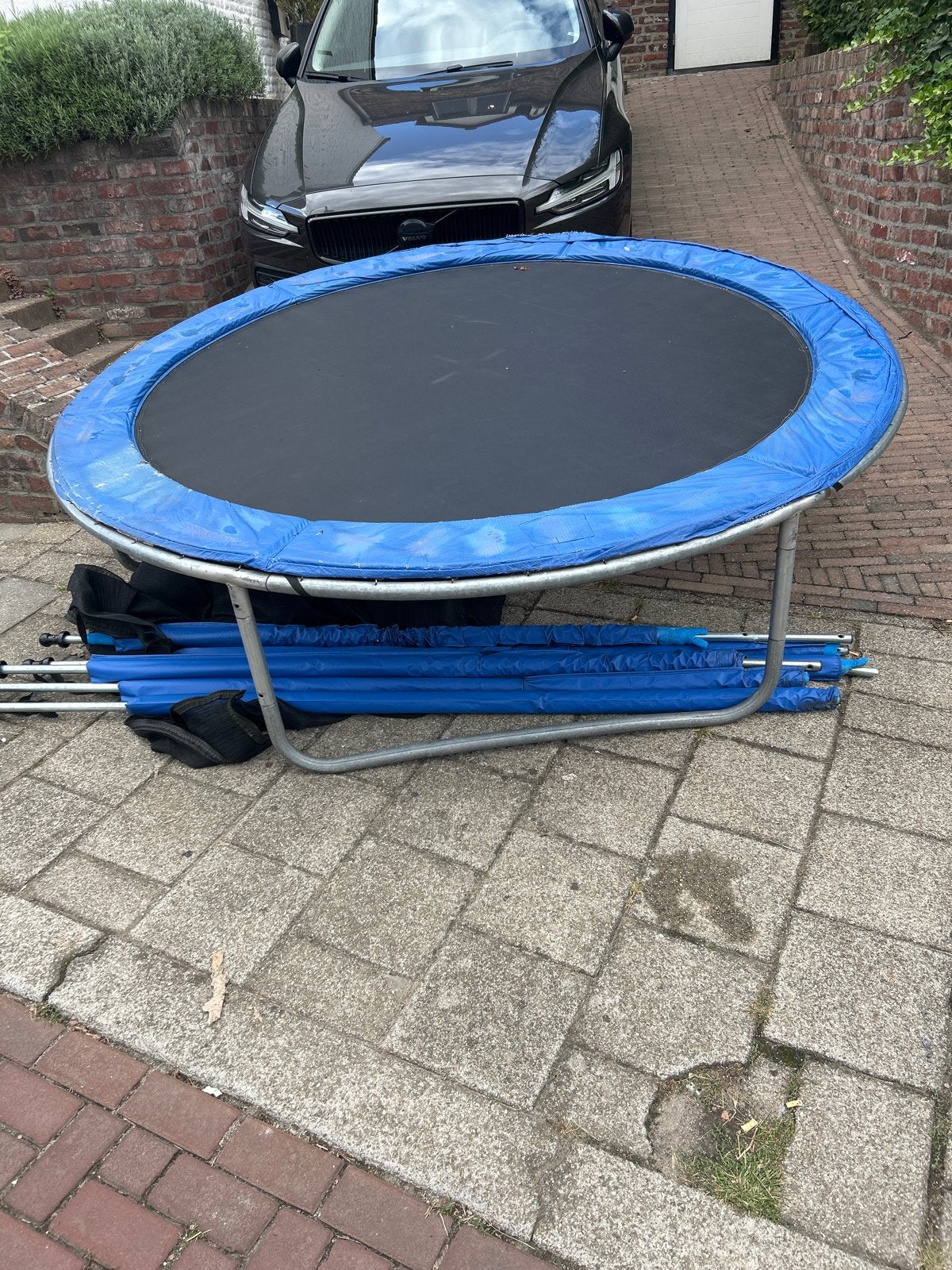 Trampoline met veiligheidsnet gratis af te halen, Ophalen, Gebruikt