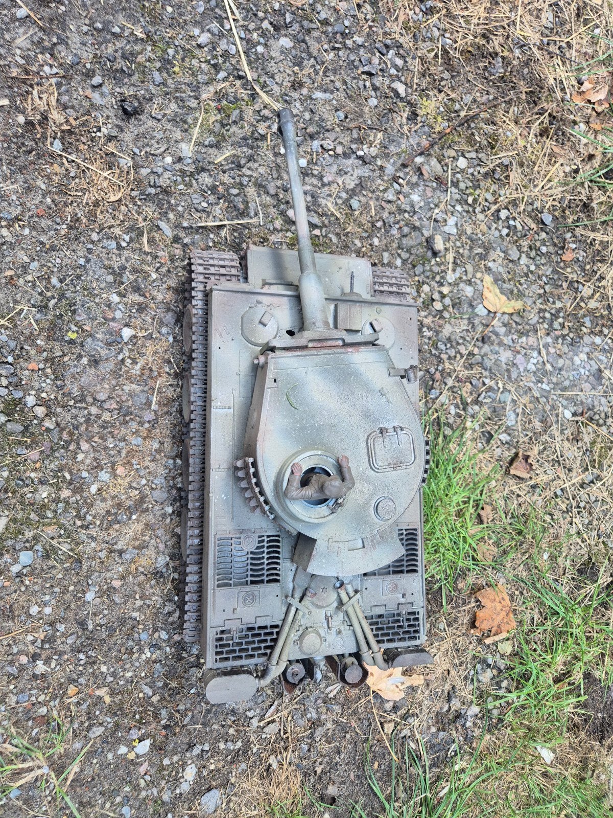 RC Tank Tiger I - Gedetailleerd schaalmodel, Ophalen of Verzenden, Gebruikt, Afstandsbediening