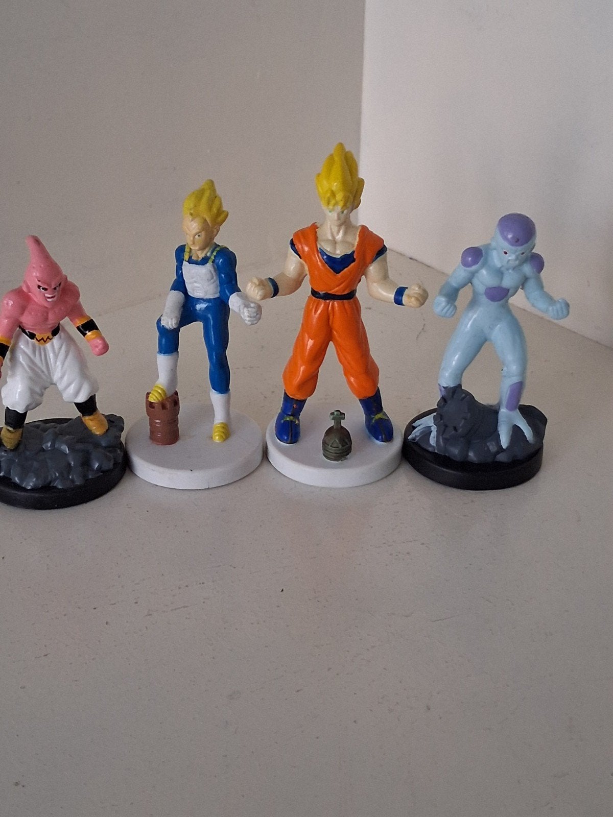 4x Vintage Dragon Ball Z Chess Figuren - Banpresto, Ophalen of Verzenden, Overige figuren, Gebruikt, Beeldje of Figuurtje
