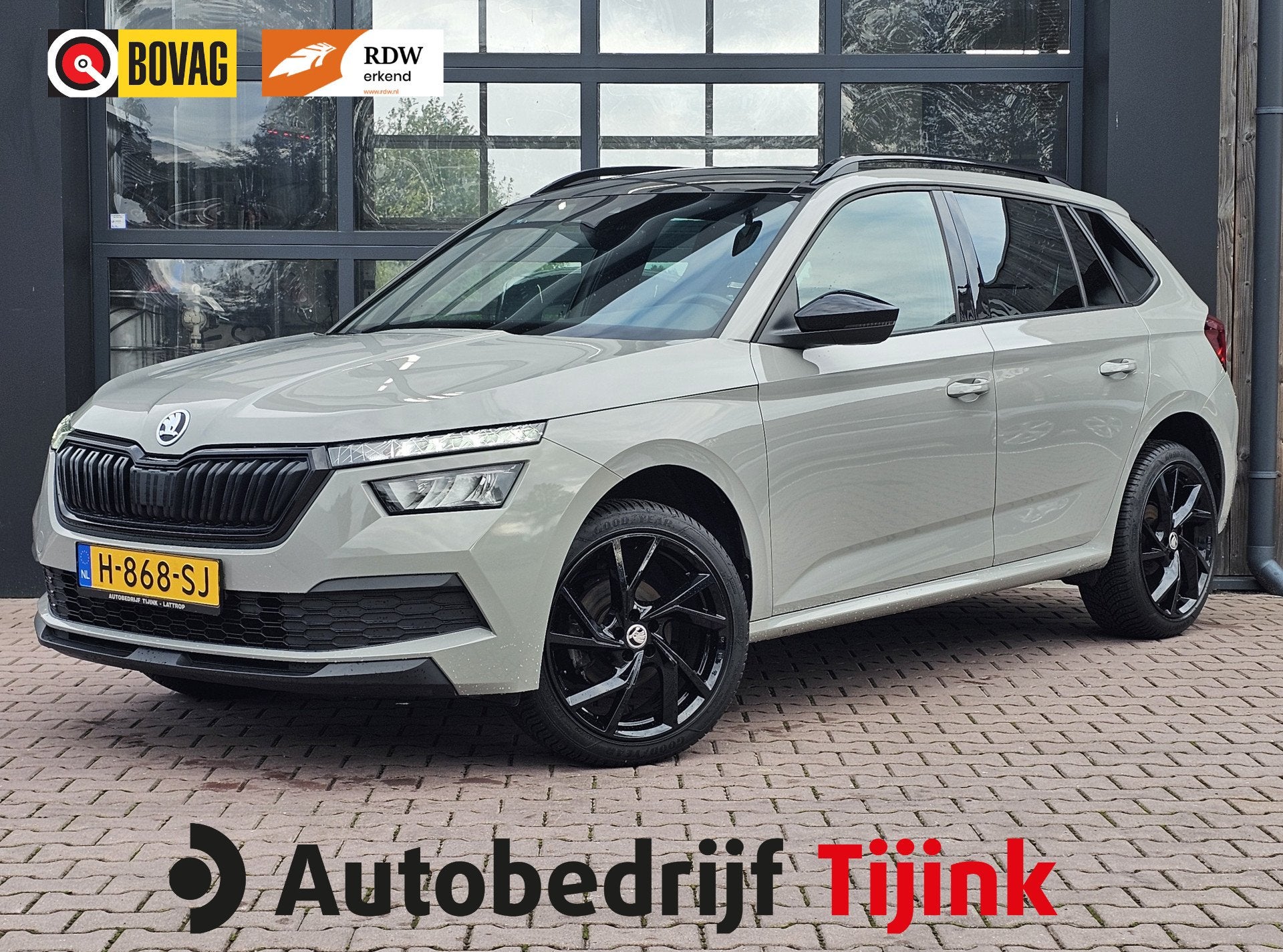 Skoda Kamiq 1.5 TSI ACT Sport Business | Automaat | Pano | T, Auto's, Stof, Euro 6, 4 cilinders, Origineel Nederlands