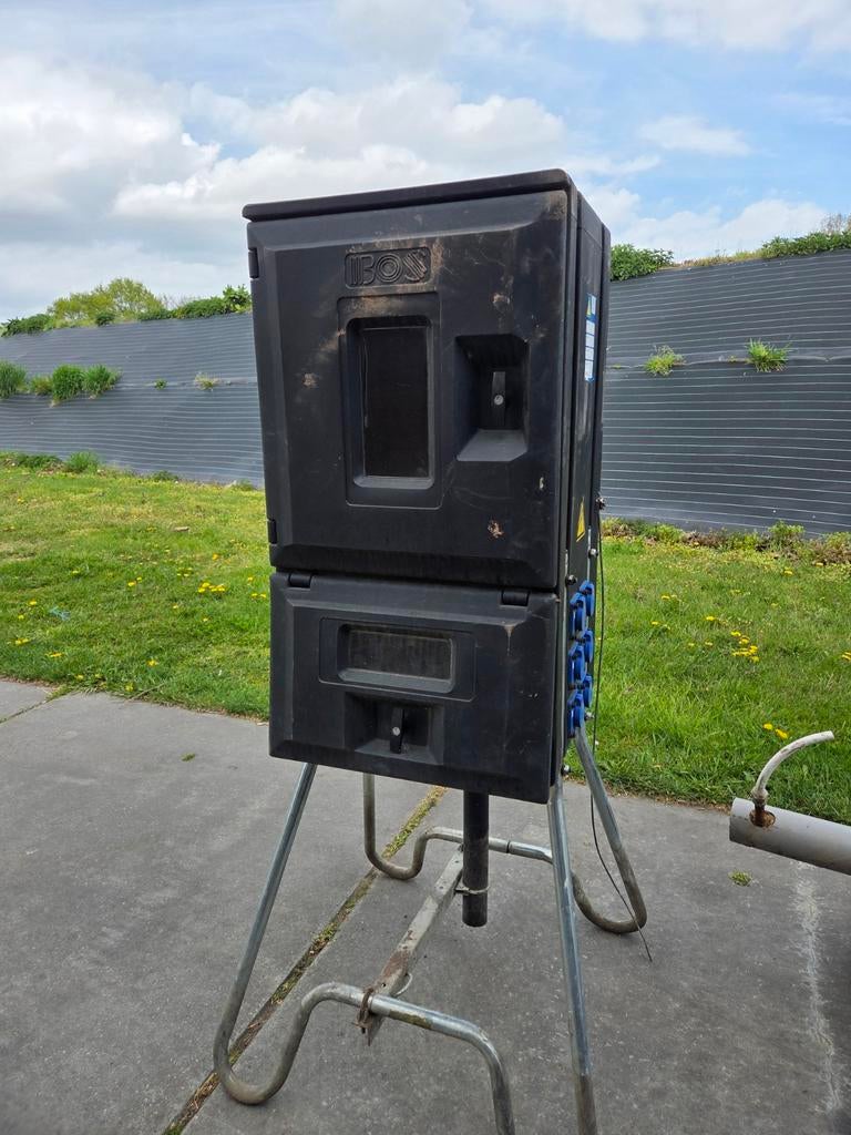 Bouwmeterkast en bouwputdeksel/kraan, Doe-het-zelf en Verbouw, Elektra en Kabels, Ophalen, Gebruikt