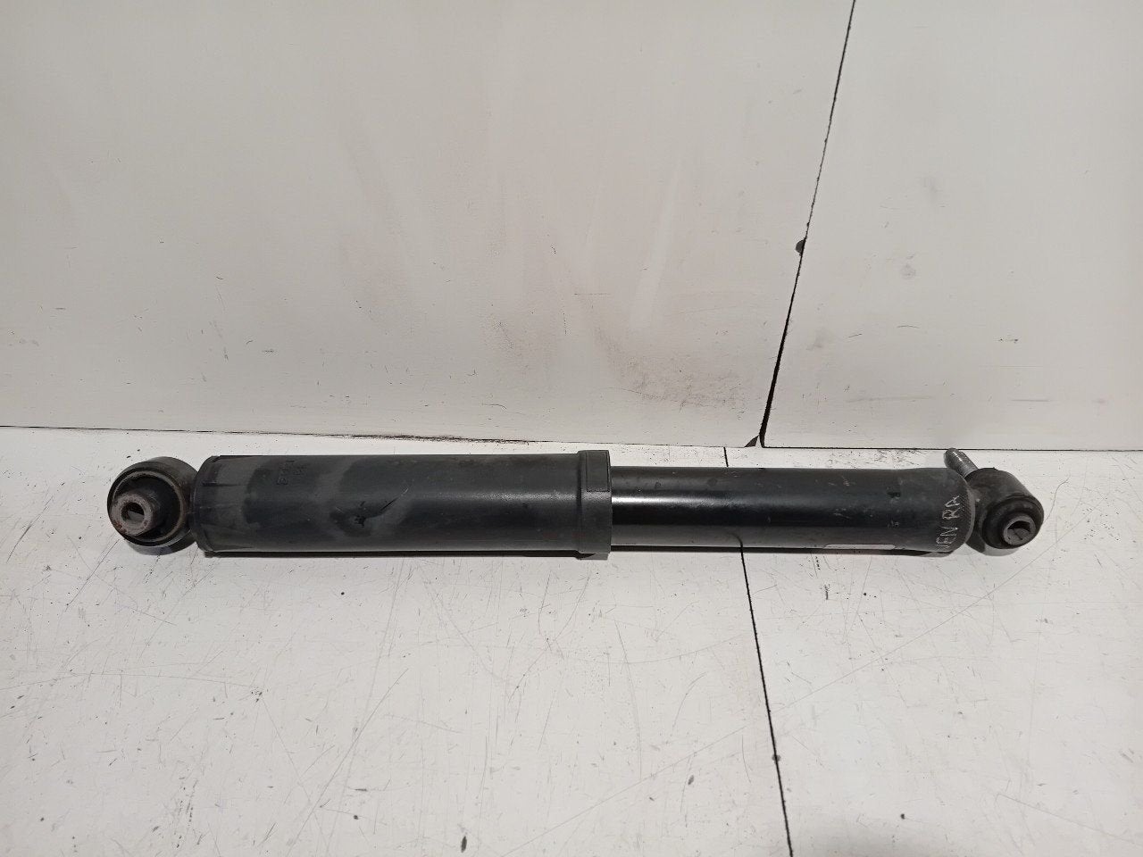 Schokbreker rechts achter Renault Kadjar, Onderdelen@venauto.nl, Van der Ven Autorecycling B.V., Gebruikt, Ettenseweg 76, 4706 PB Roosendaal, The Netherlands