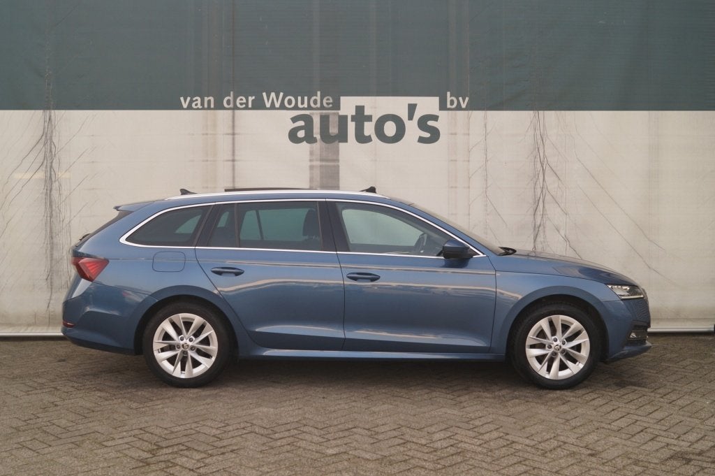 Skoda Octavia Combi 1.0 TSI 110pk DSG Business Edition Plus, Auto's, Skoda, Automaat, Automatische klimaatregeling, Stof, Gebruikt