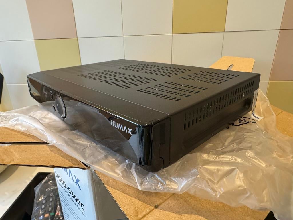 Nieuwe Humax IRHD-5300C Digitale HDTV Kabelontvanger, Ophalen of Verzenden, Nieuw, Decoder