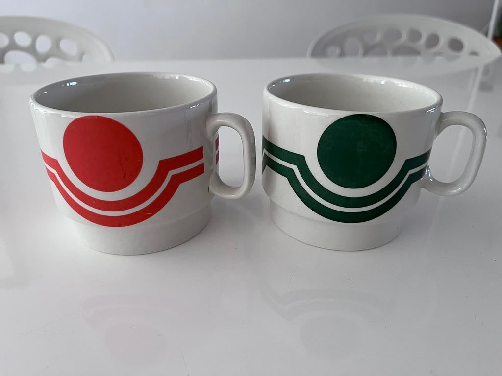 Twee vintage italiaanse koffiebekers/mokken!, Ophalen of Verzenden, Zo goed als nieuw, Overige stijlen, Kop(pen) en/of Schotel(s)