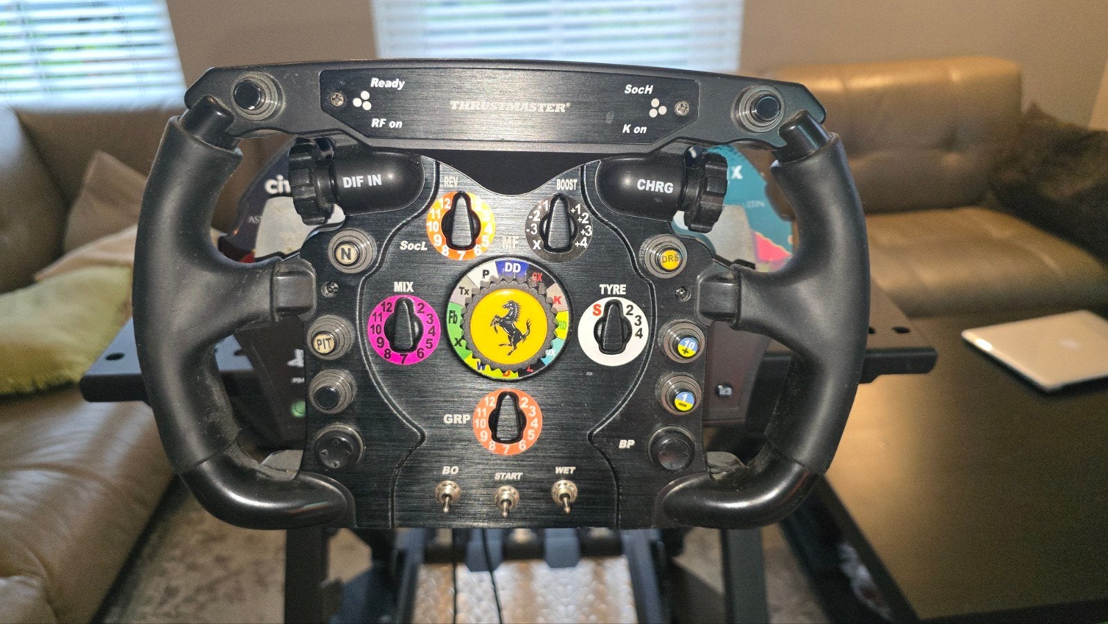 Thrustmaster F1 stuur, ferrari, Spelcomputers en Games, Ophalen of Verzenden, Zo goed als nieuw