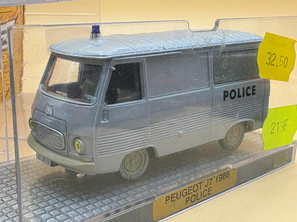 Peugeot J7 Police 1:43 Norev, Ophalen of Verzenden, Gebruikt, Auto, Norev