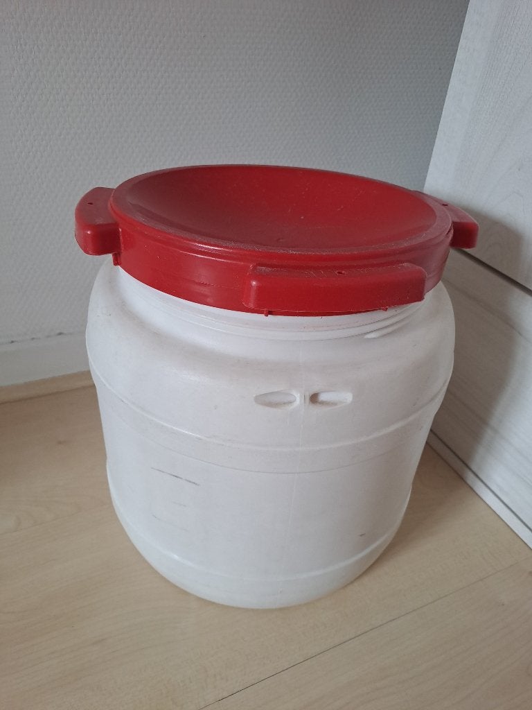 waterdichte ton, Ophalen, Zo goed als nieuw, Overige typen