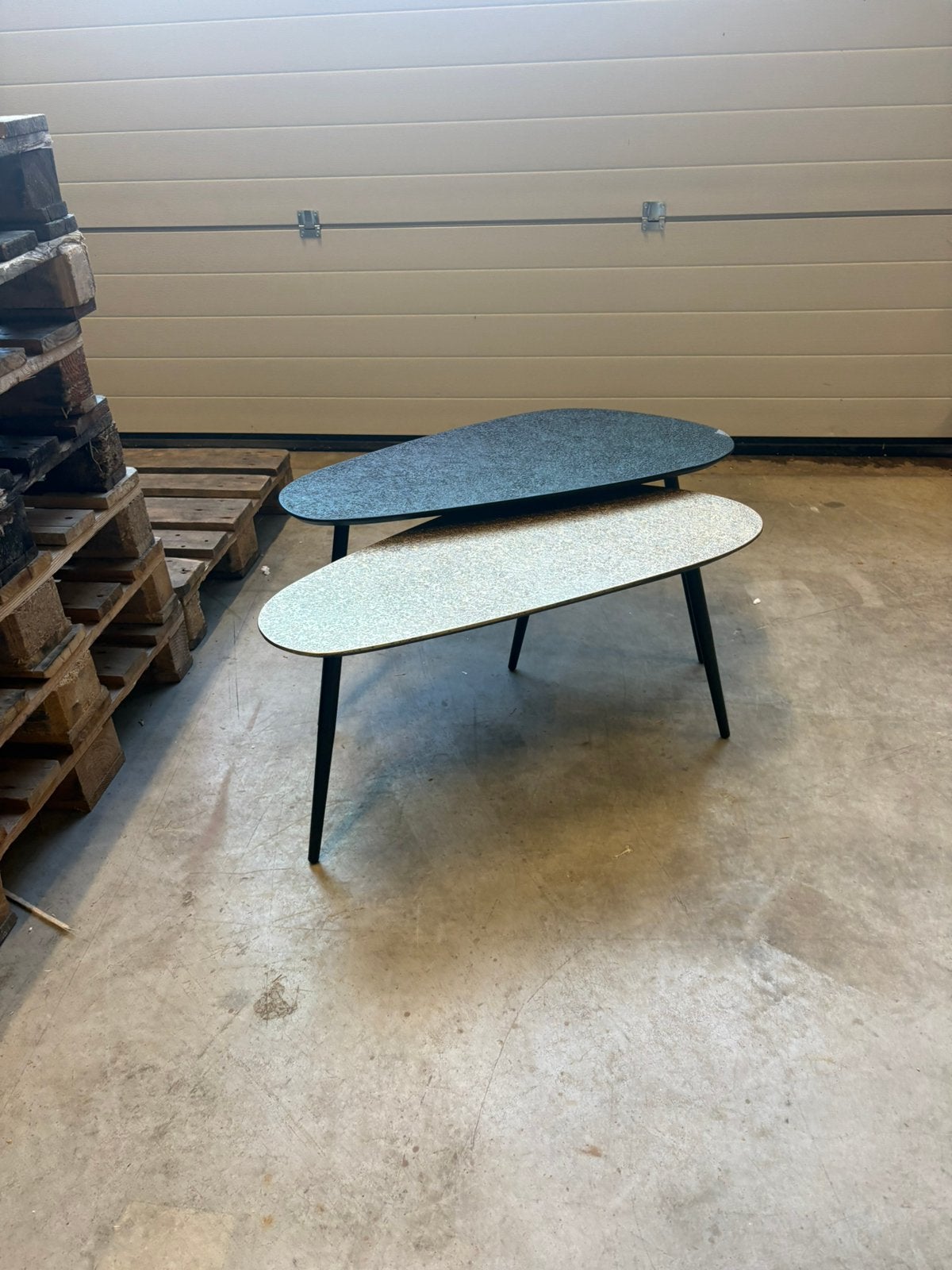 Hoyz - Salontafel Metallic Niervormig - Grijs - Set van 2, Zo goed als nieuw, Oostpolderweg 2, Hoyz, Rechthoekig