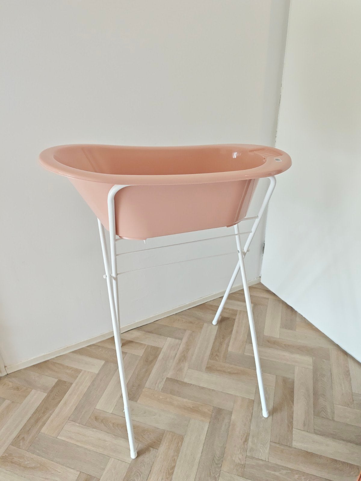 Bébé-jou roze babybadje met standaard, Ophalen, Zo goed als nieuw, Badje, Bébé-jou
