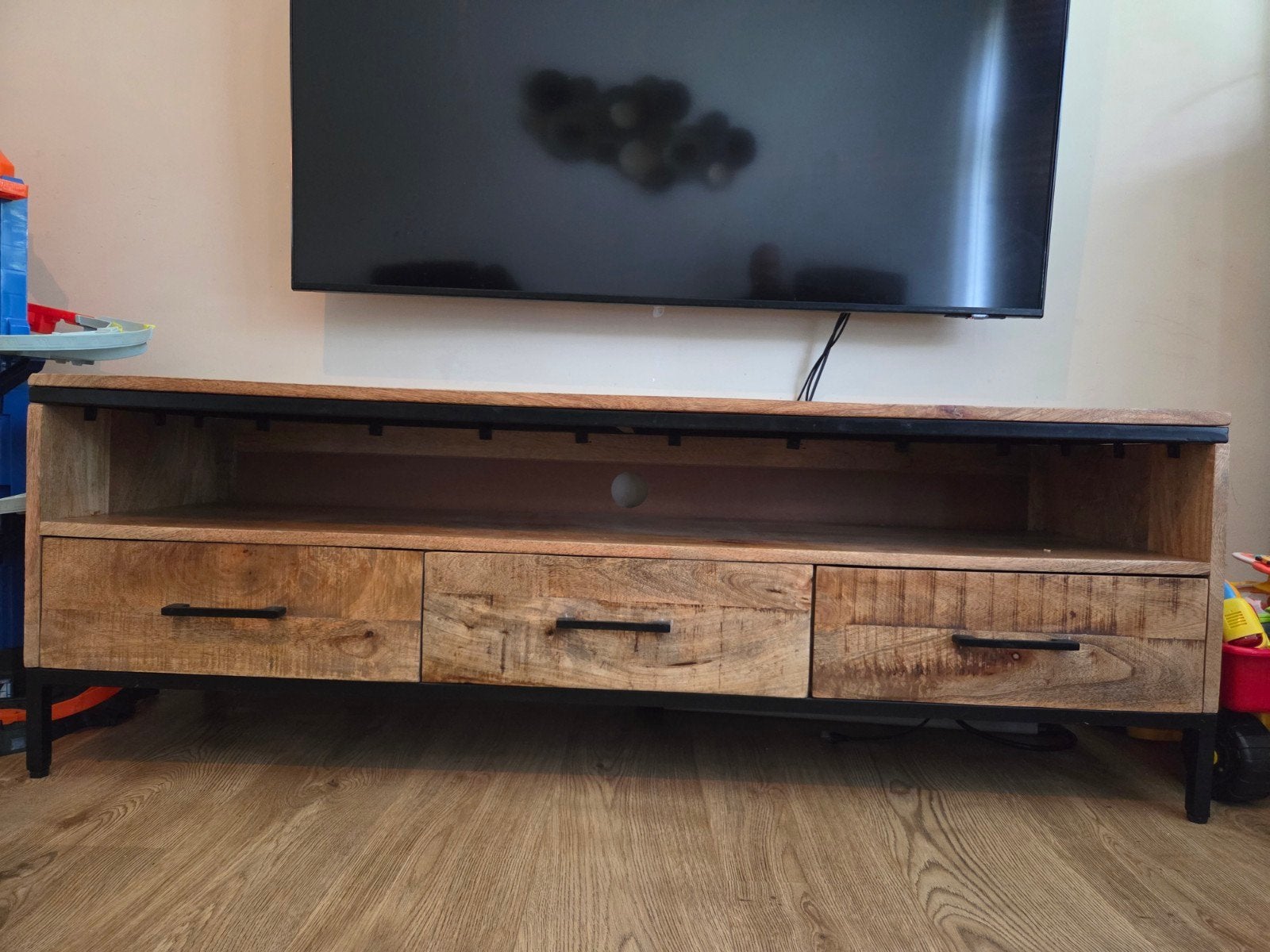 Mango Houten TV Kast met 3 Lades - Industrieel Design, Overige houtsoorten, Gebruikt, 100 tot 150 cm, Ophalen of Verzenden