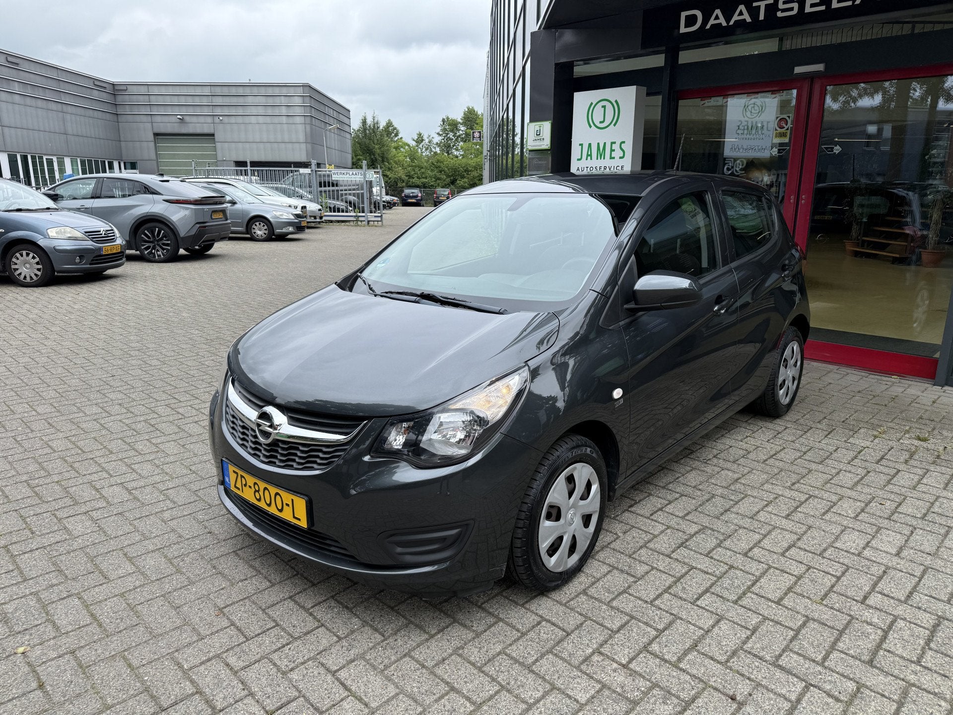 Opel KARL 1.0 ecoFLEX 120 Jaar Edition Navigatie Airco, Stof, Gebruikt, Origineel Nederlands, Bedrijf