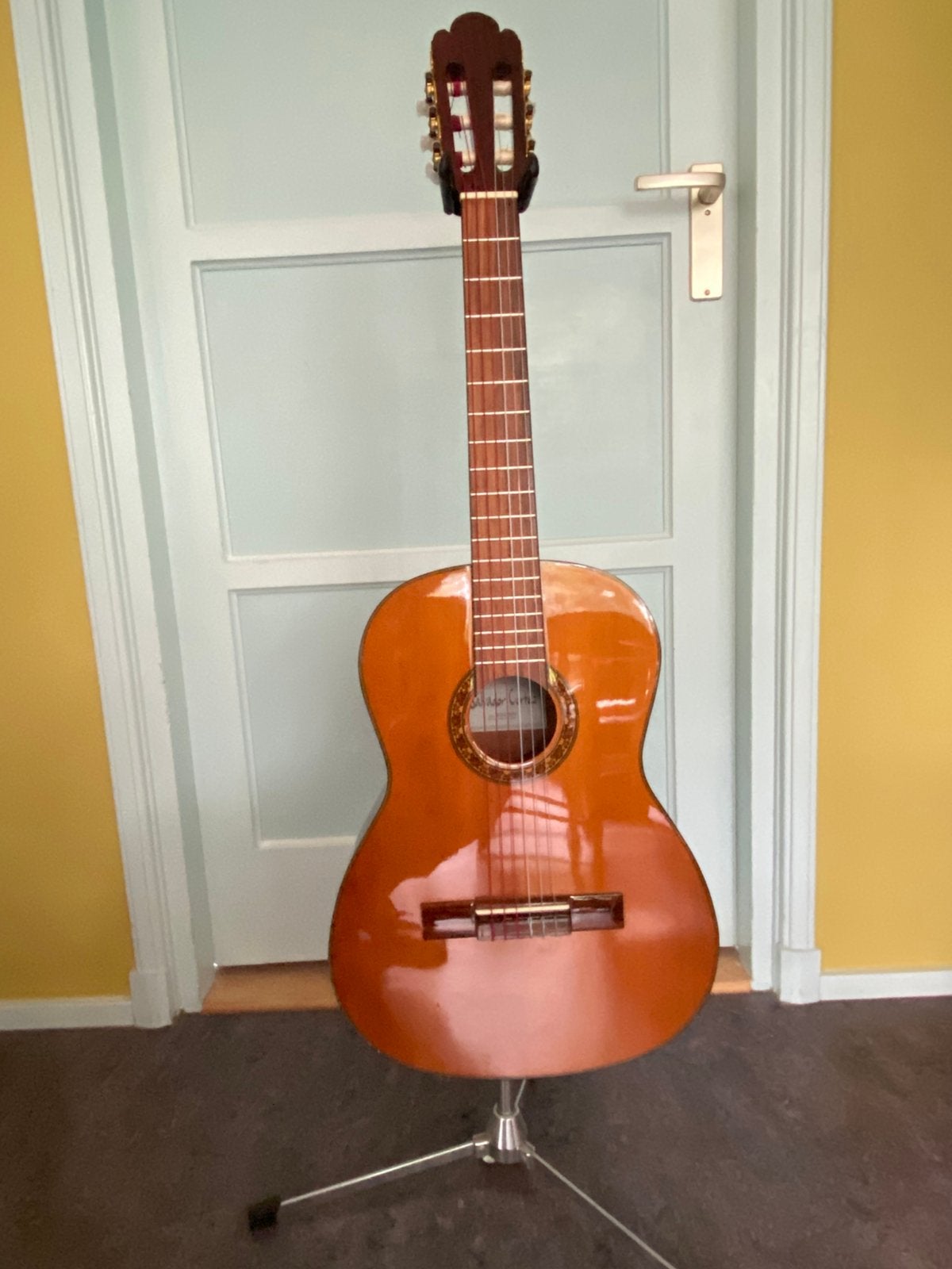 Salvador Cortez 3/4 studiegitaar, Muziek en Instrumenten, Ophalen, Zo goed als nieuw, Klassieke of Spaanse gitaar