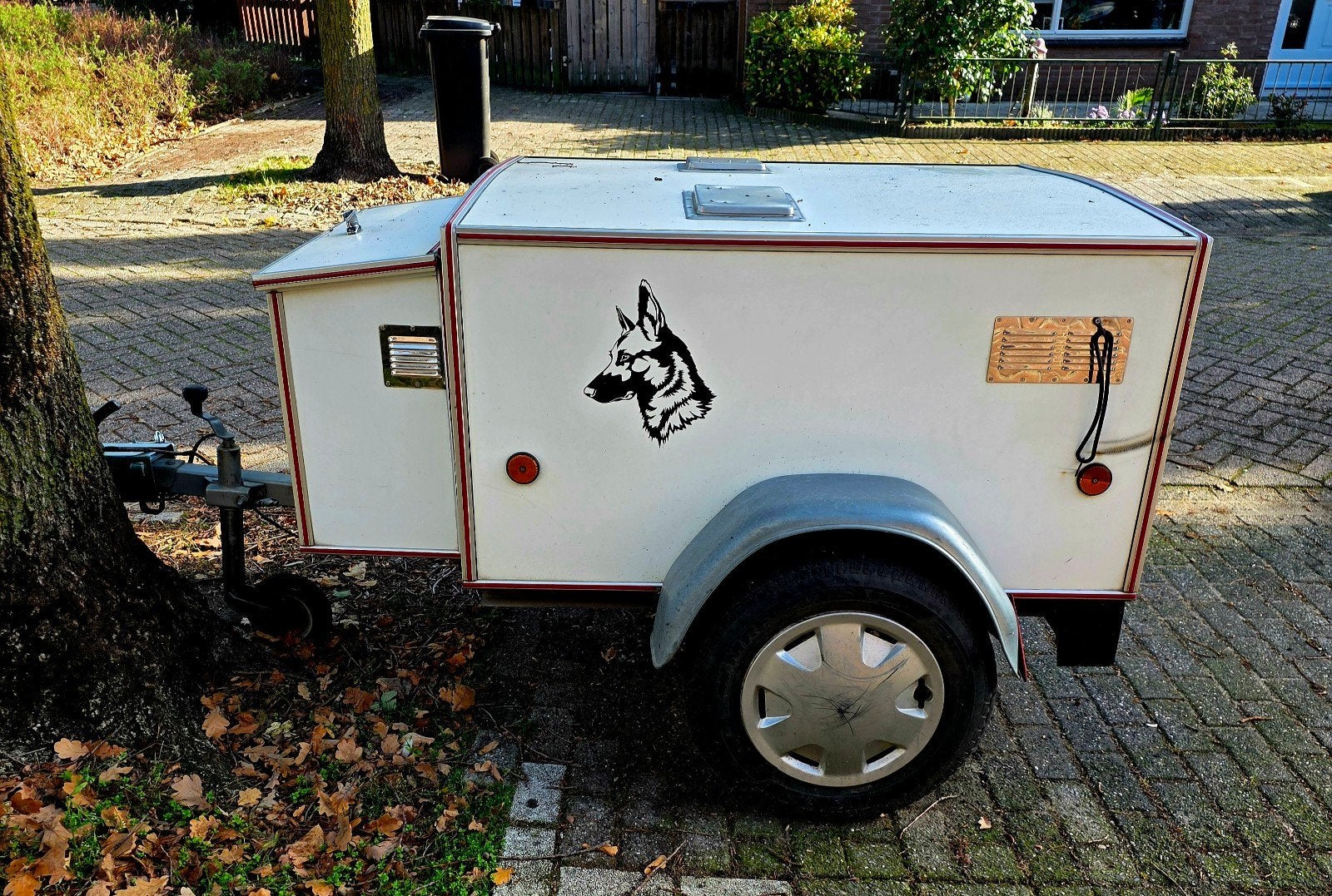 2 vaks Honden aanhangwagen, Zo goed als nieuw, Info@timecargoeurope.com, Time Cargo Europe, Gagelstraat 38