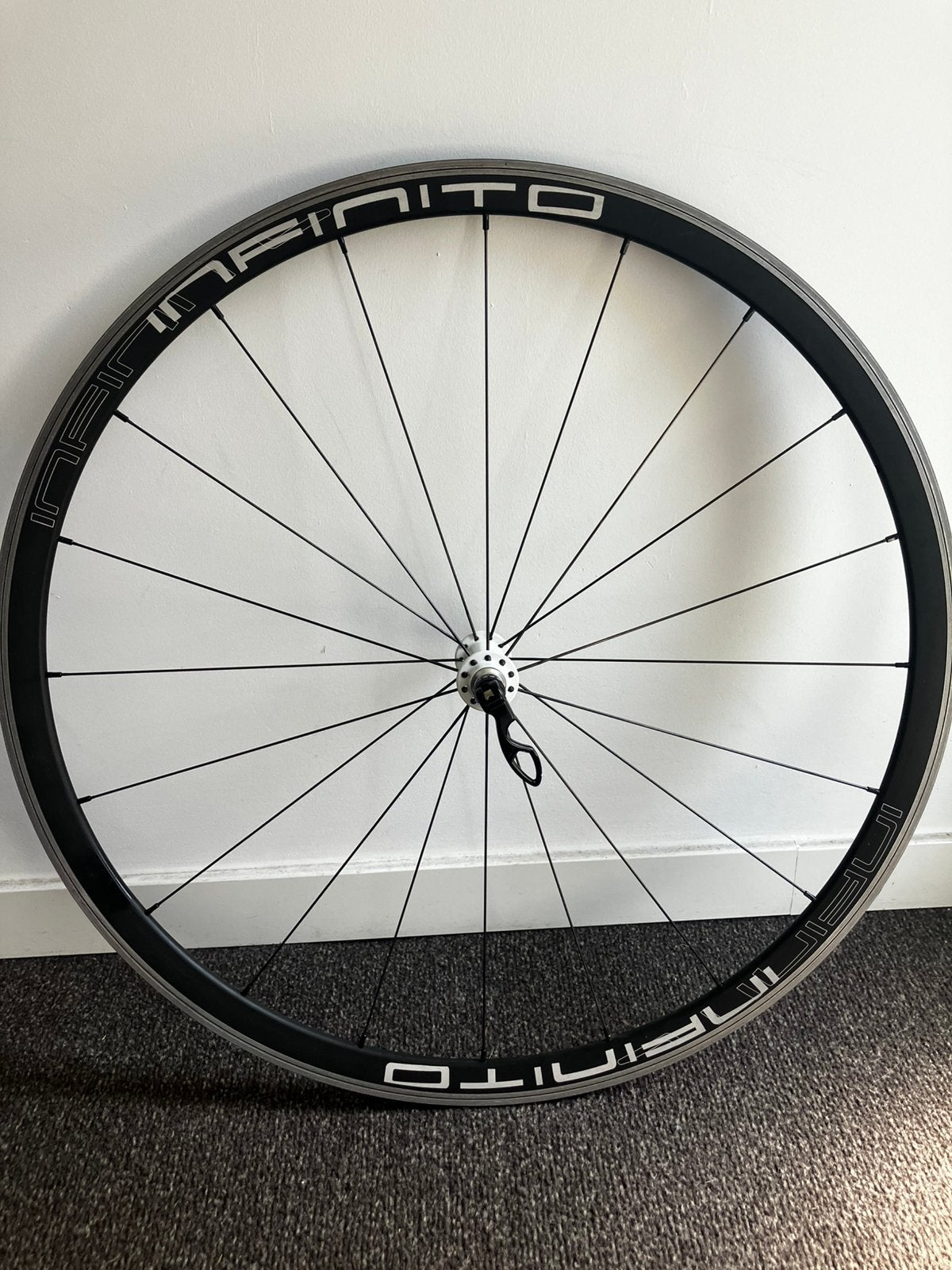Voorwiel Bianchi Infinito velgrem, Zo goed als nieuw, Aluminium, Racefiets, Ophalen