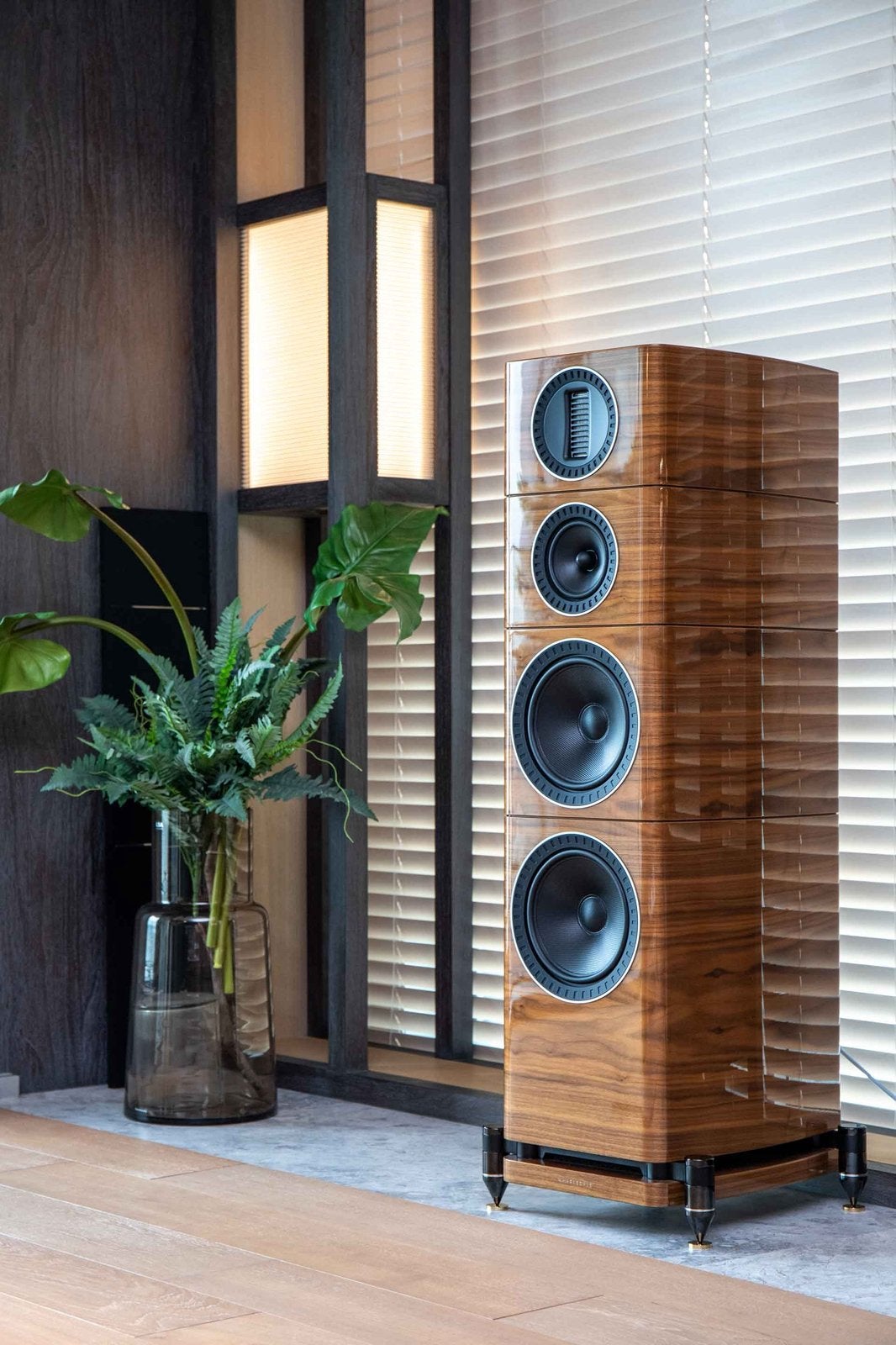 Wharfedale Elysian 4 Pianolak Walnoot, Zo goed als nieuw, 120 watt of meer, Front, Rear of Stereo speakers, Ophalen