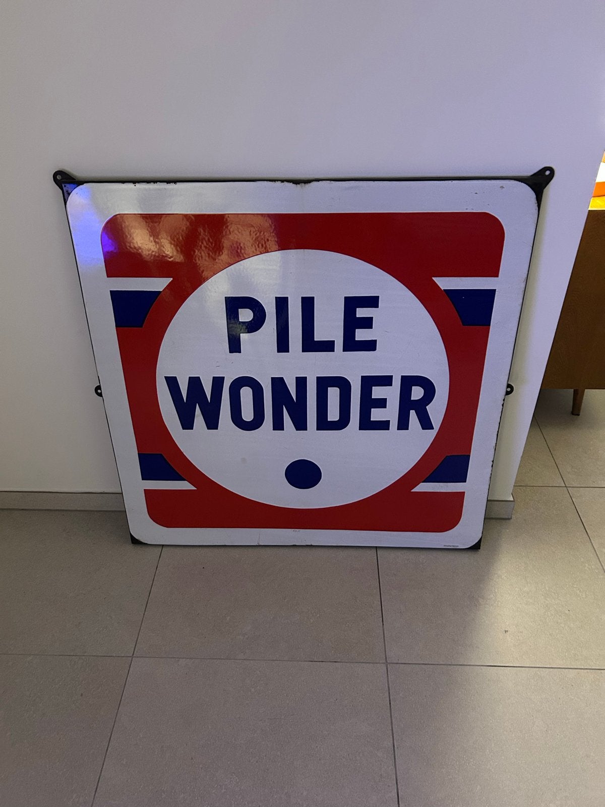 Groot Emaille Bord 'Pile Wonder' - 97x97 cm, Ophalen