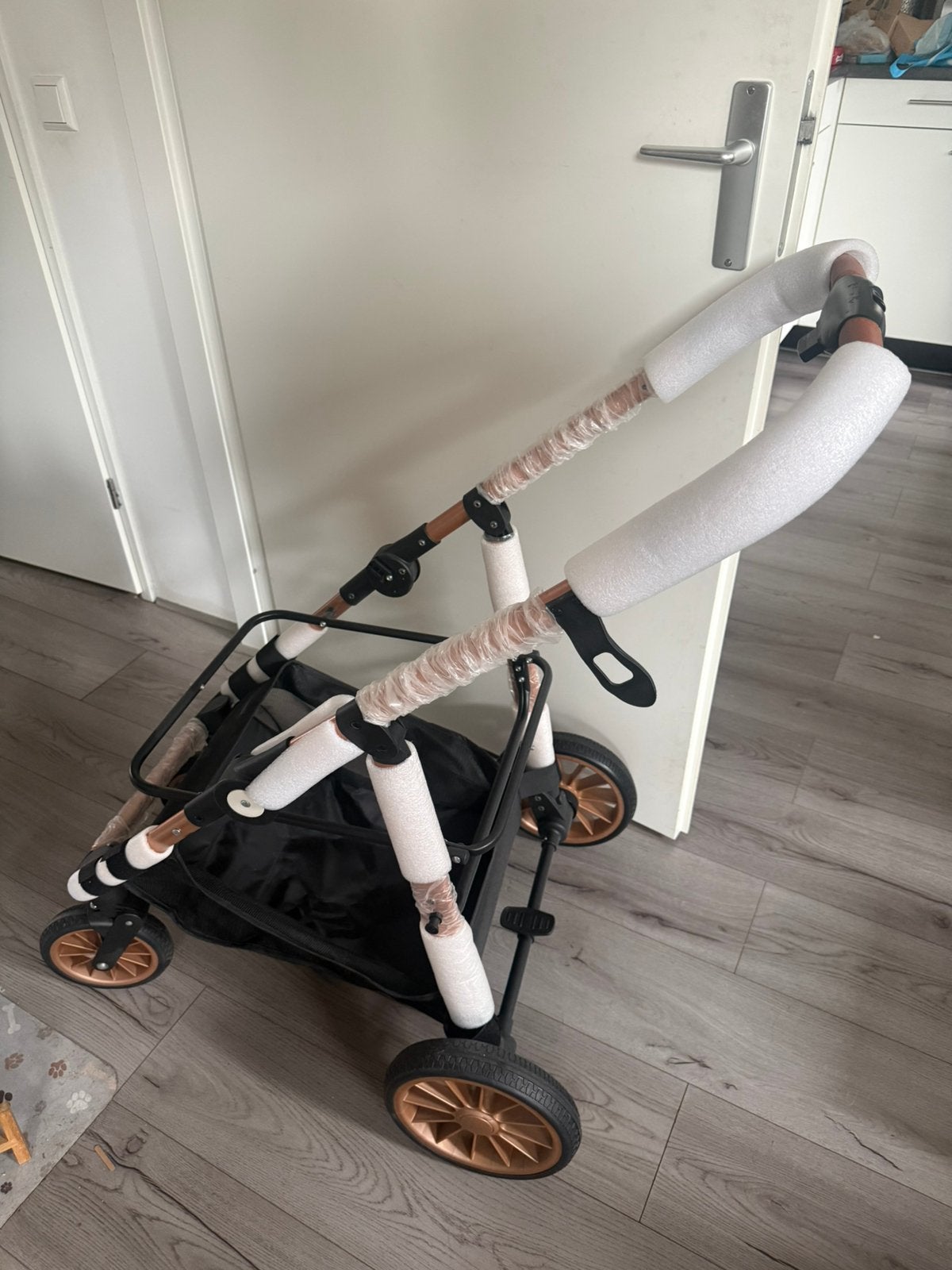 Hondenbuggy/ hondenwagen/ katten/ dieren., Ophalen, Nieuw