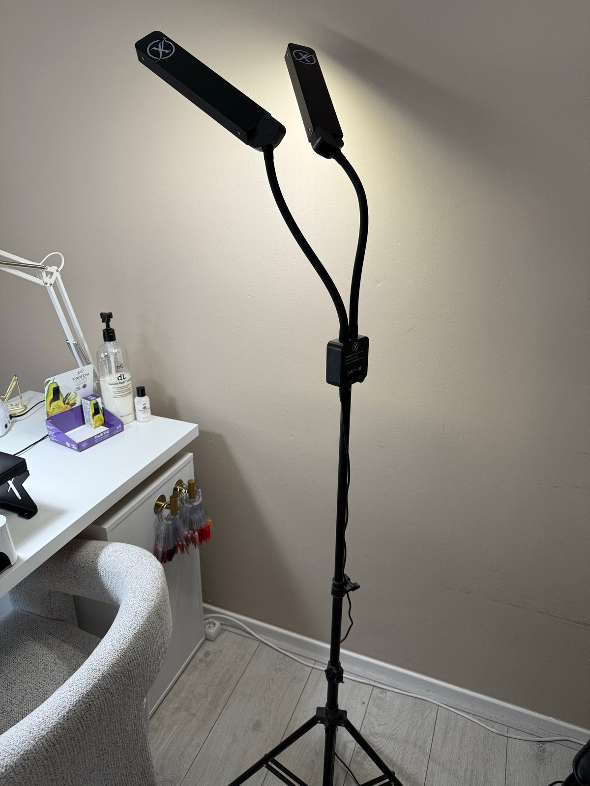 Professionele LED-lamp voor schoonheidsspecialisten, Ophalen, Gebruikt, 200 cm of meer, Overige fittingen