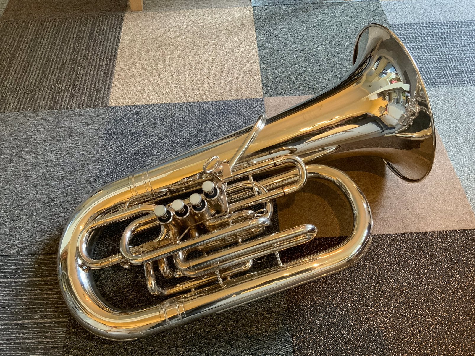 Hirsbrunner F-tuba, HBS 388, Muziek en Instrumenten, Blaasinstrumenten | Tuba's, Ophalen, Gebruikt, Overige typen, Met koffer of draagtas