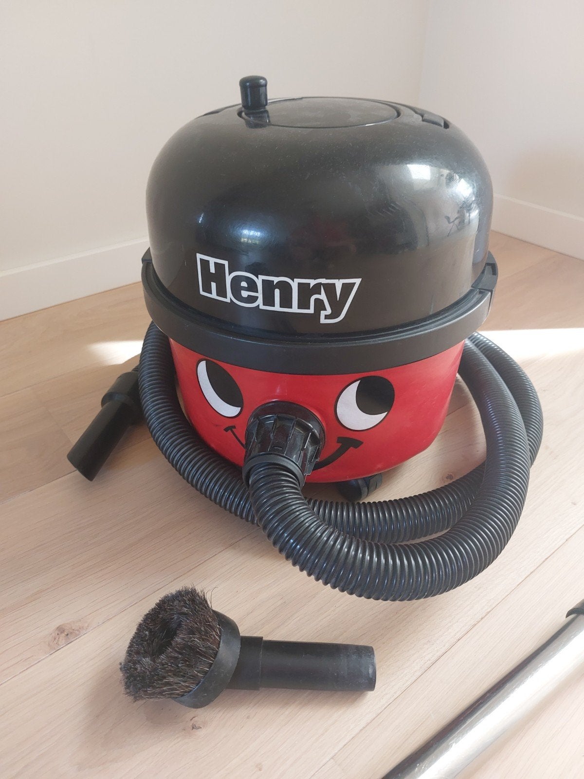 Henry stofzuiger incl 18 zakken, Witgoed en Apparatuur, Stofzuigers, Inclusief accessoires, Gebruikt, Numatic, Sledestofzuiger