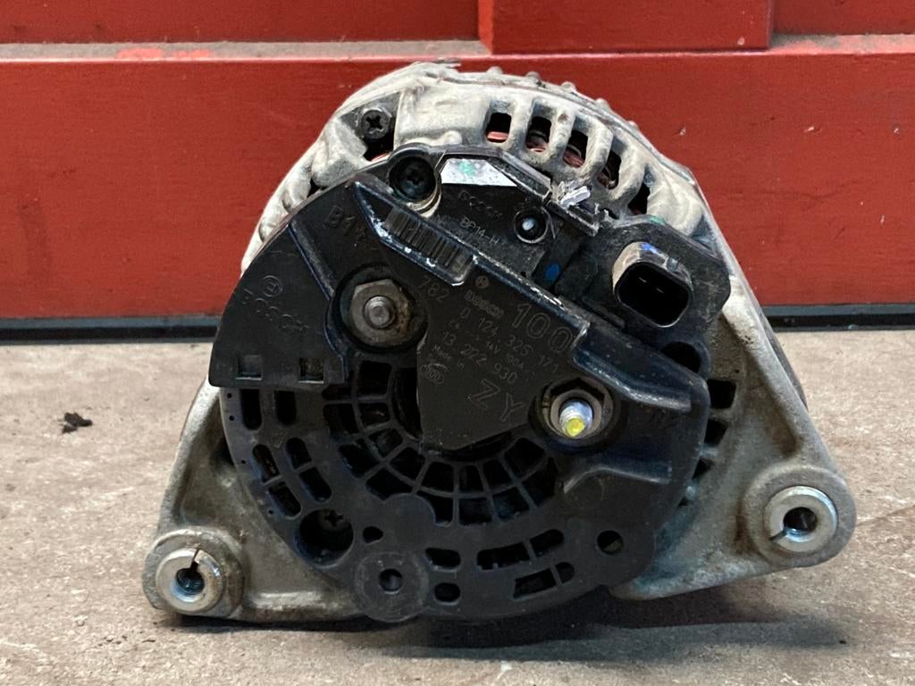 Dynamo Opel Corsa 1.4 BJ 2007 OE nummer 0124325171, Ophalen of Verzenden, Gebruikt, Opel
