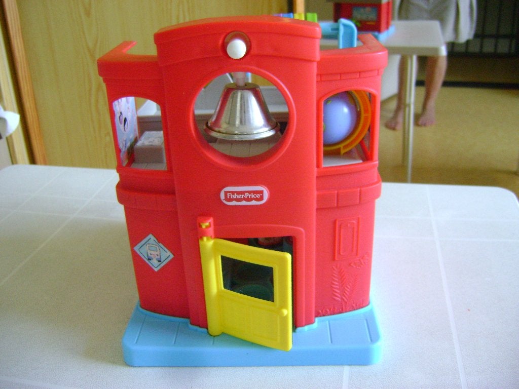 fisherprice openklapbaar schooltje 43lx30hx22dicht bel globe, Ophalen of Verzenden, Gebruikt, Speelset, Met geluid