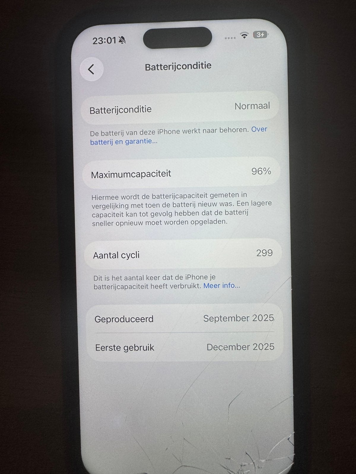 Foto 3 van Iphone 16 zwart