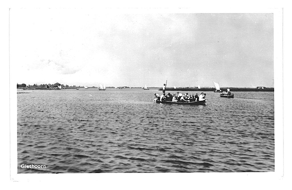 972802	Giethoorn	1950 volle punter	Gelopen met zeg, Ophalen of Verzenden, 1940 tot 1960, Gelopen, Overijssel