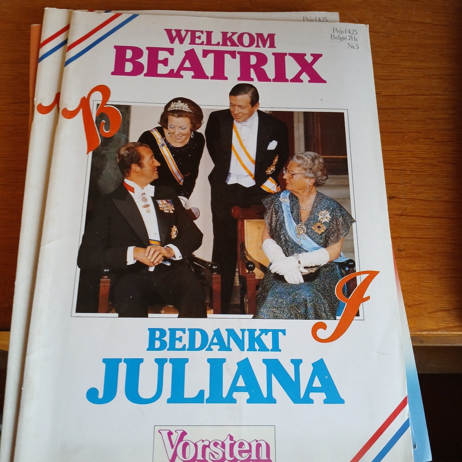 Vorsten Inhuldigingsnummer & Welkom Beatrix, Boeken, Tijdschriften en Kranten, Ophalen of Verzenden, Gelezen, Gossip of Showbizz