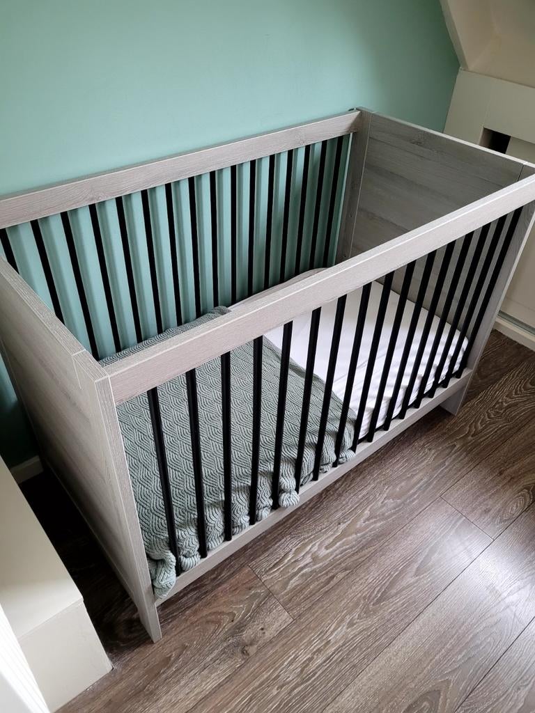 Ledikant vittoria 60x120, Kinderen en Baby's, Kinderkamer | Complete kinderkamers, Ophalen, Gebruikt, Jongetje of Meisje