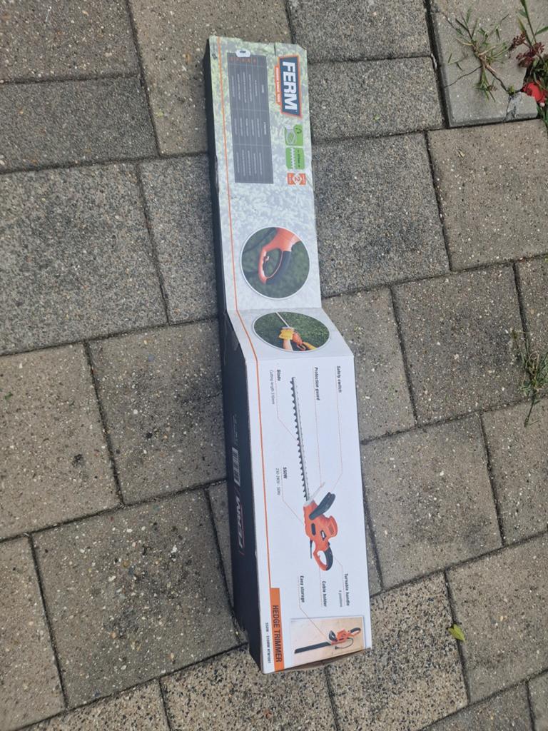 Ferm electriche heggenschaar., Tuin en Terras, Ophalen of Verzenden, Gebruikt, Elektrisch, Ferm