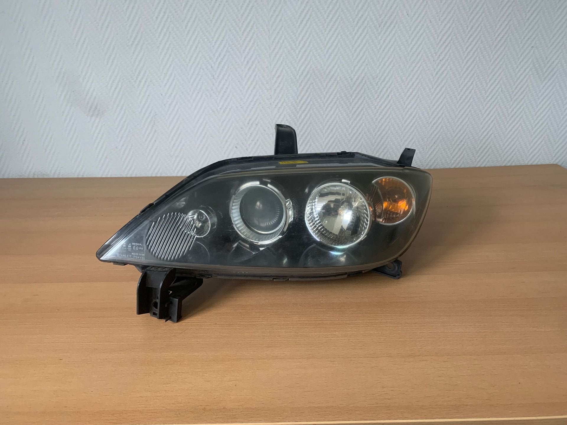 koplamp links mazda 2 met lens 2005 2006 2007 2., Gebruikt, -, -, Ophalen of Verzenden