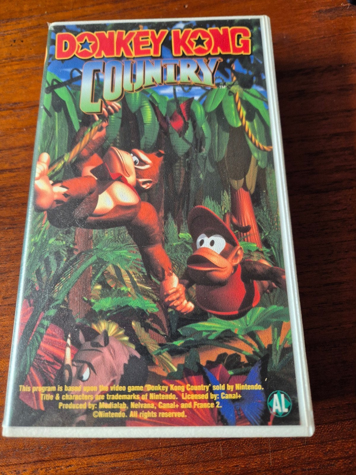 Donkey Kong Country VHS - Zeldzaam en Nieuw in Verpakking, Ophalen of Verzenden
