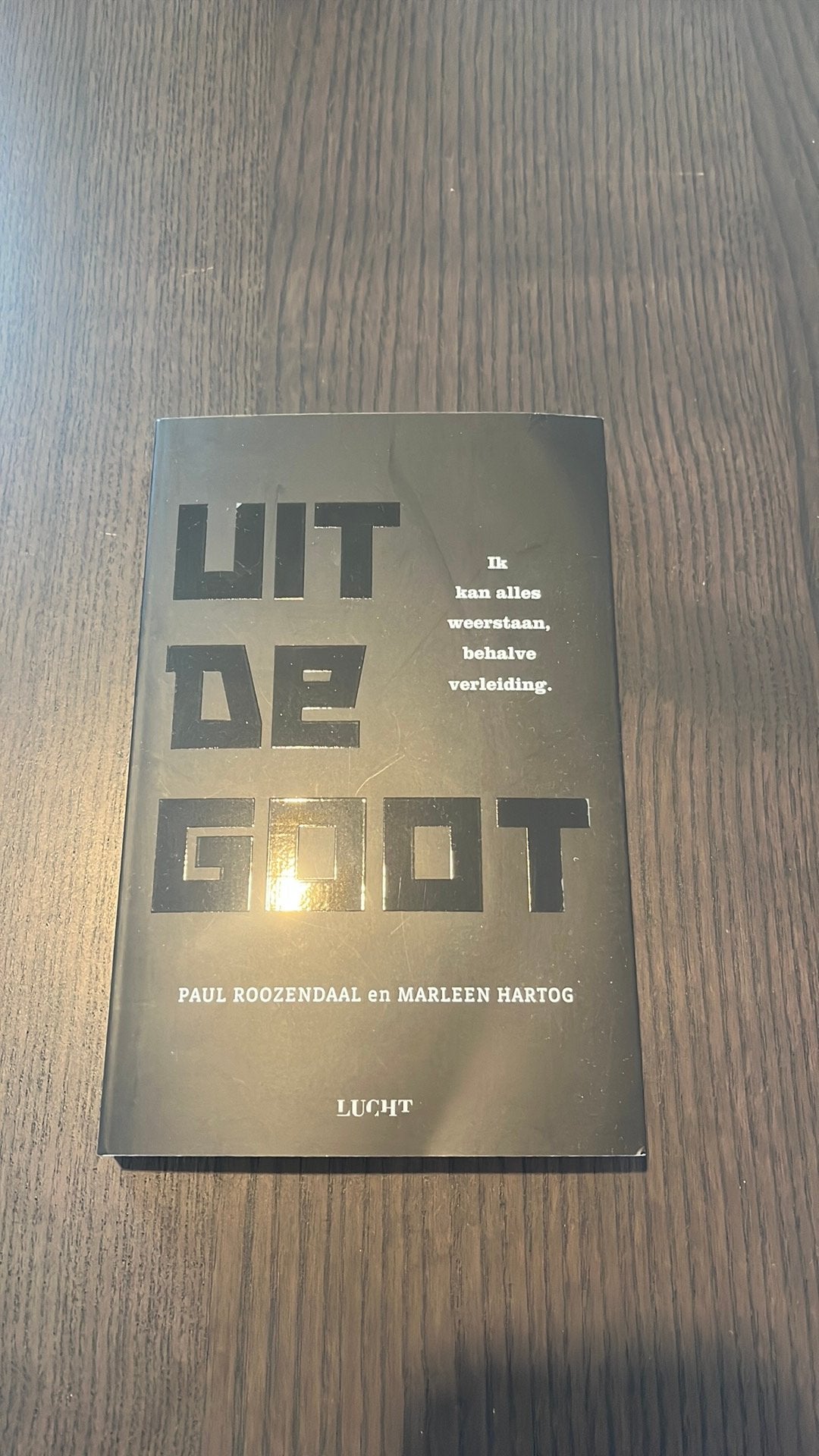 Paul Roozendaal - Uit de goot, Ophalen of Verzenden, Zo goed als nieuw, Paul Roozendaal; Marleen Hartog