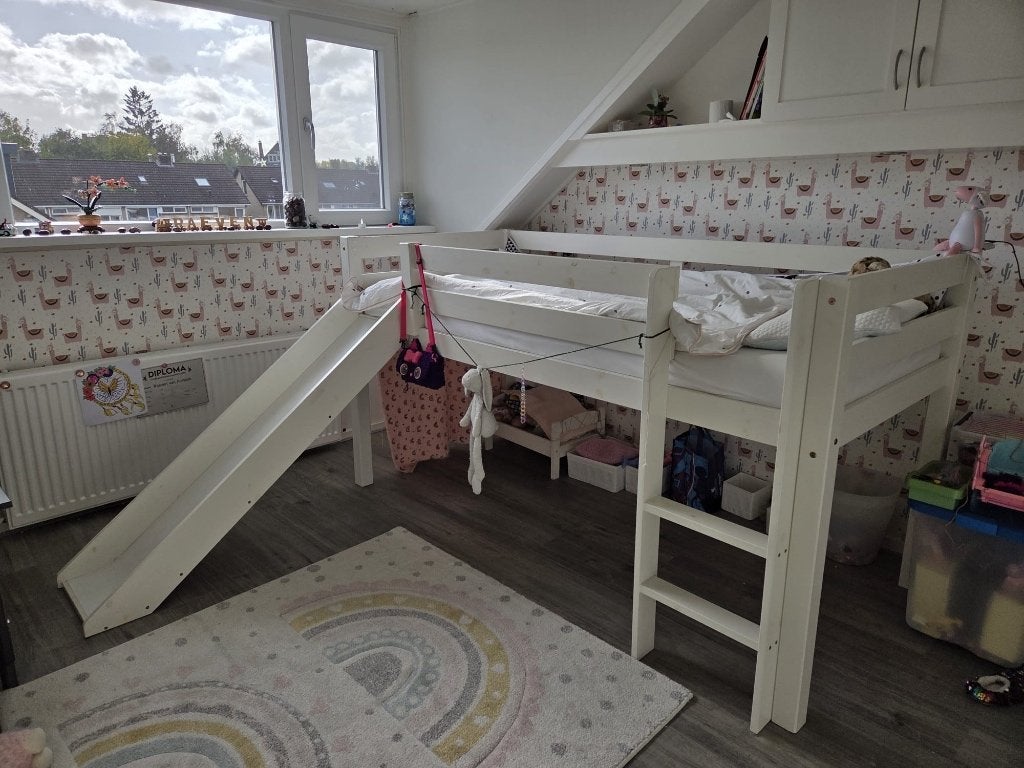 Hoogslaper met glijbaan, Kinderen en Baby's, Kinderkamer | Stapelbedden en Hoogslapers, Ophalen, Zo goed als nieuw, Hoogslaper