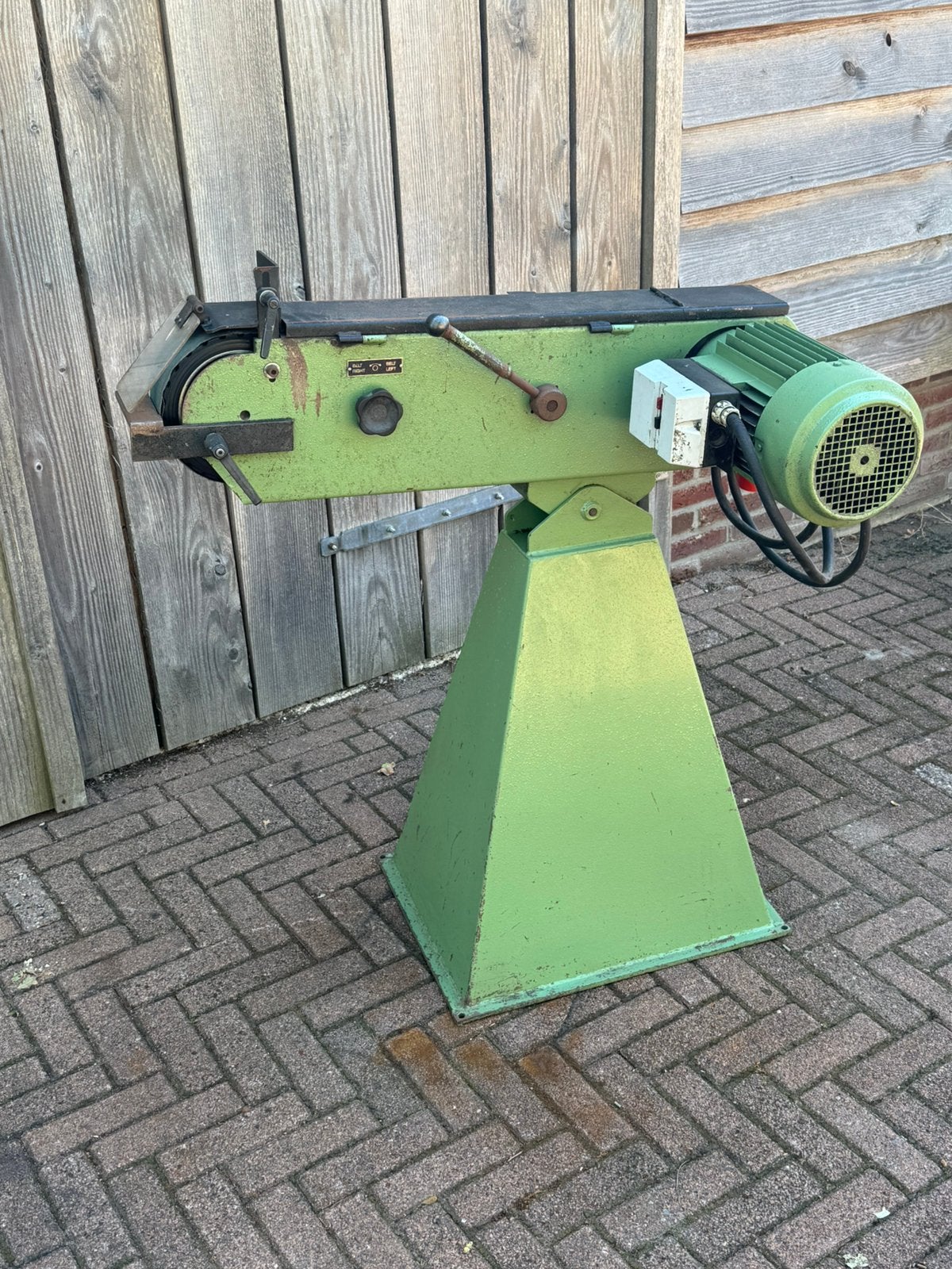 Hm Bandschuurmachine schuurband, Ophalen of Verzenden, Gebruikt, 1200 watt of meer, Bandschuurmachine