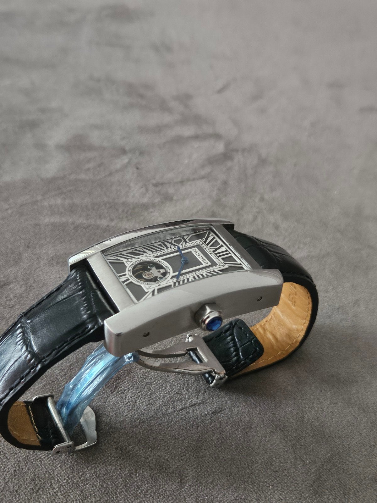 Stijlvol Cartier herenhorloge Tank Américaine stijl automaat, Overige merken, Zakhorloge, Leer, Nieuw