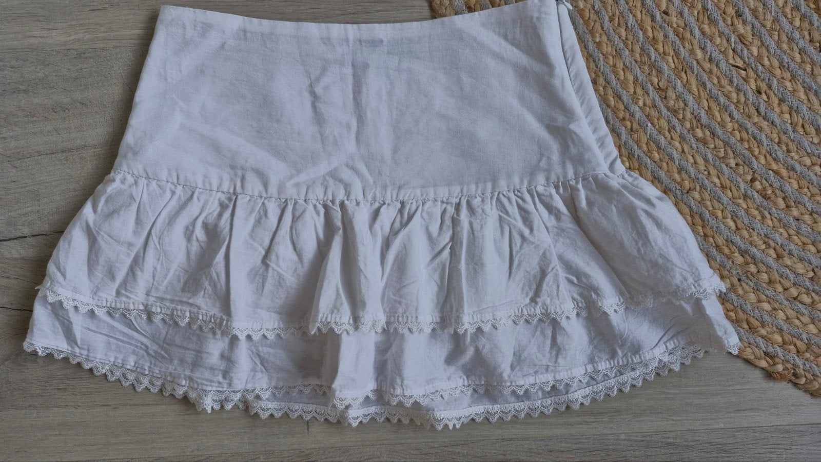 Witte mini-rok Zara maat S met ruches en kant, Ophalen of Verzenden, Zo goed als nieuw, Maat 36 (S), Boven de knie