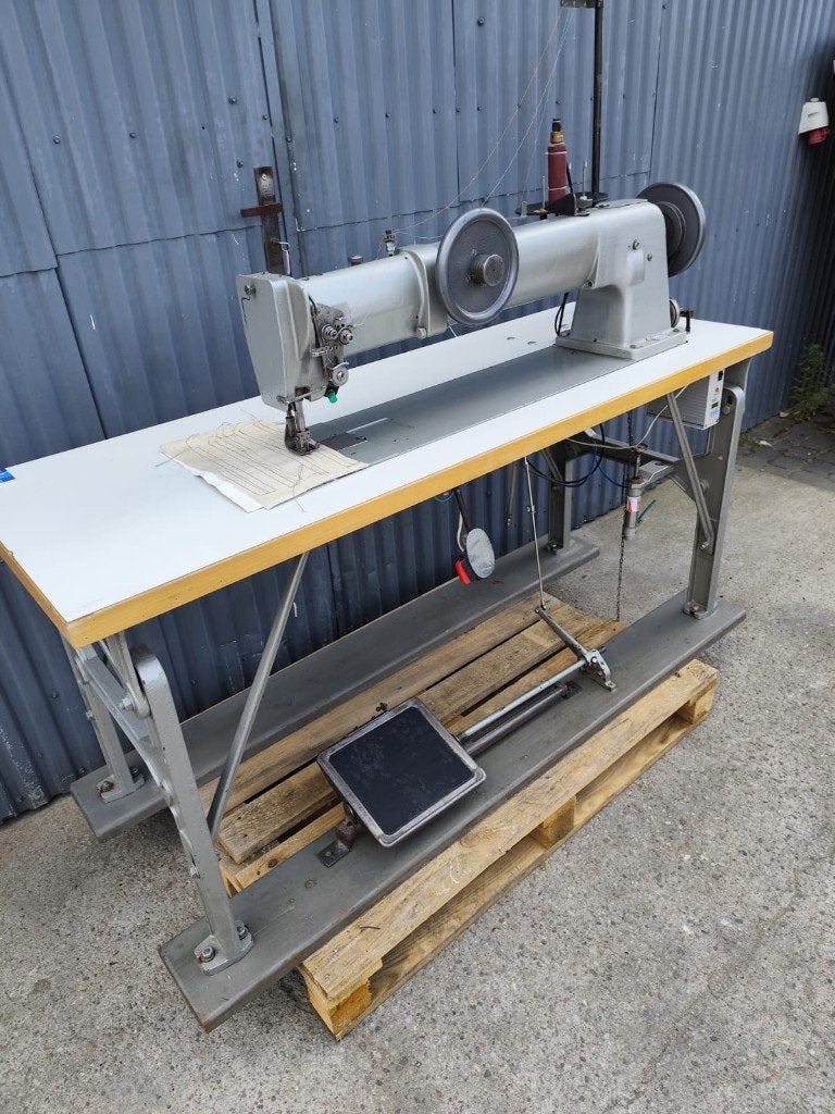 Adler 220 - 76 - 273 Tweenaalds naaimachine met lange arm, Industrieel, Ophalen, Overige merken, Naaimachine